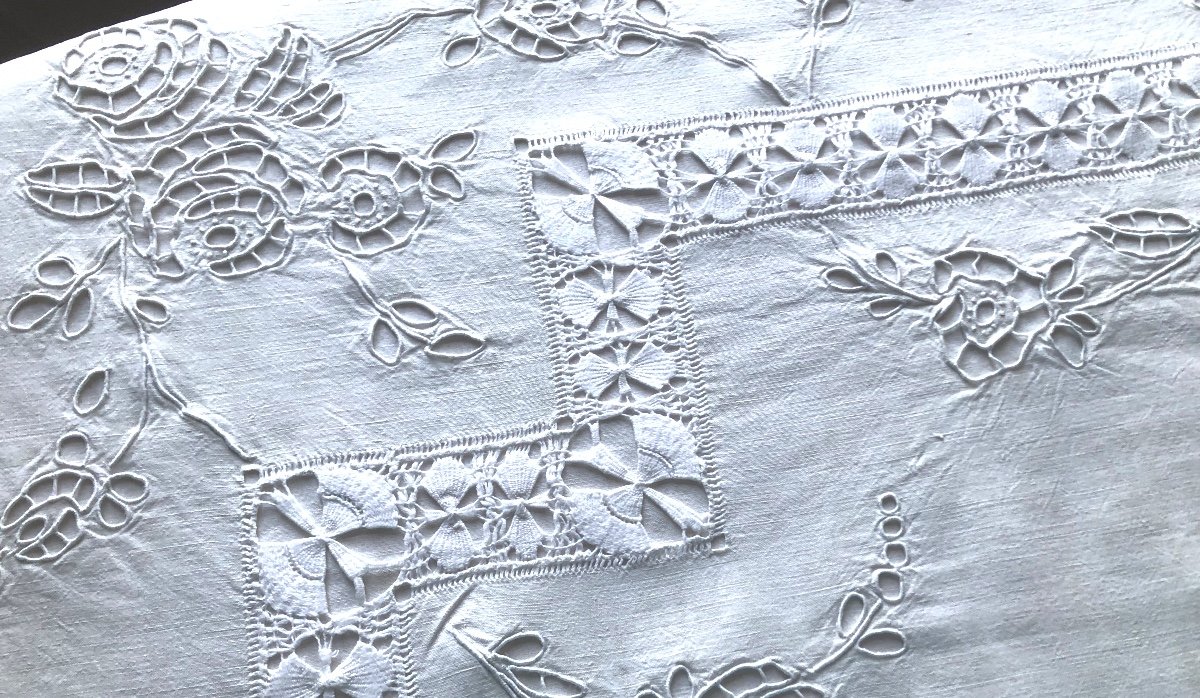 Embroidered Linen Sheet-photo-4