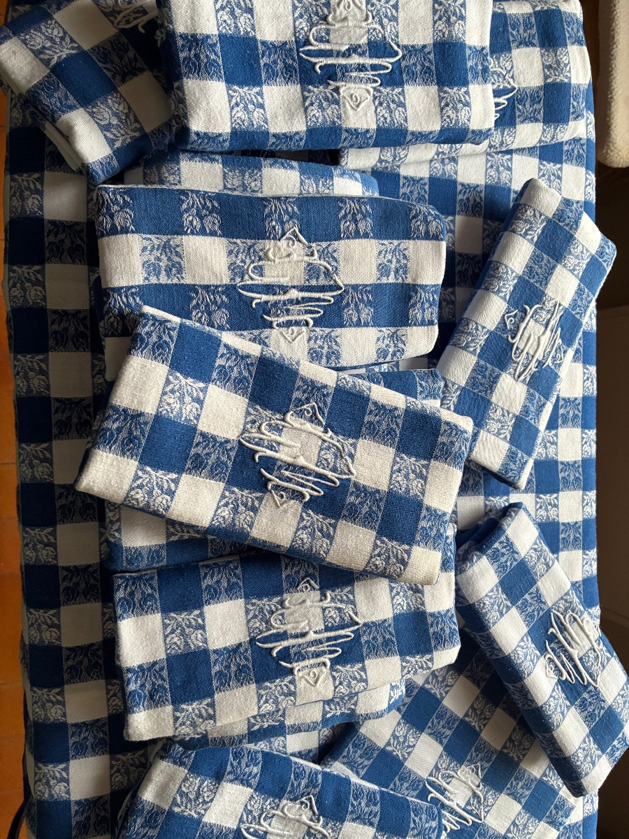 Country-style Tablecloth And Napkins -photo-1