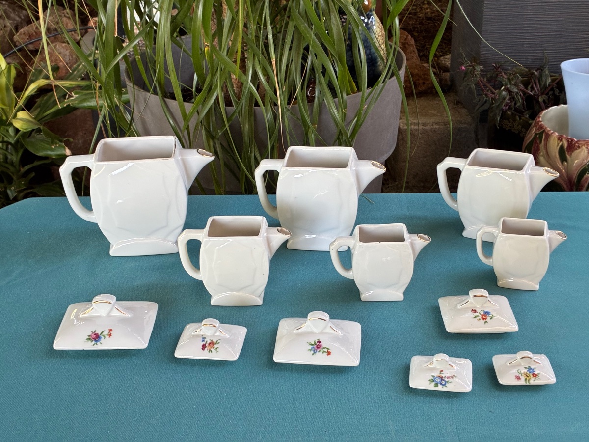 Set Of Fireplace Pots -photo-4
