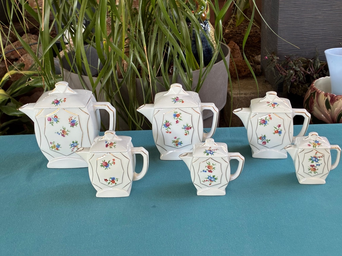 Set Of Fireplace Pots -photo-6