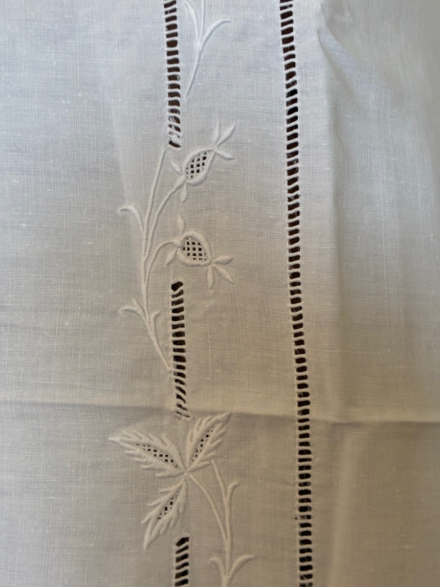 Nappe et serviettes brodées main -photo-2