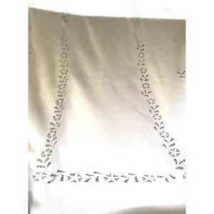 Embroidered Tablecloth Without Monograms