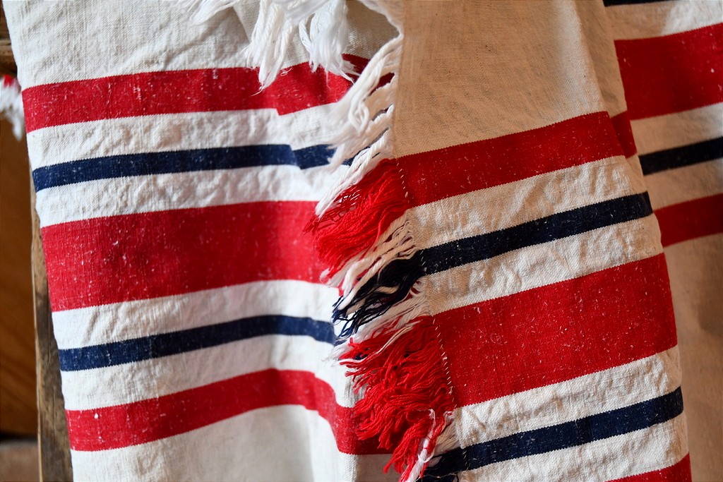 Antique Tablecloth-photo-2