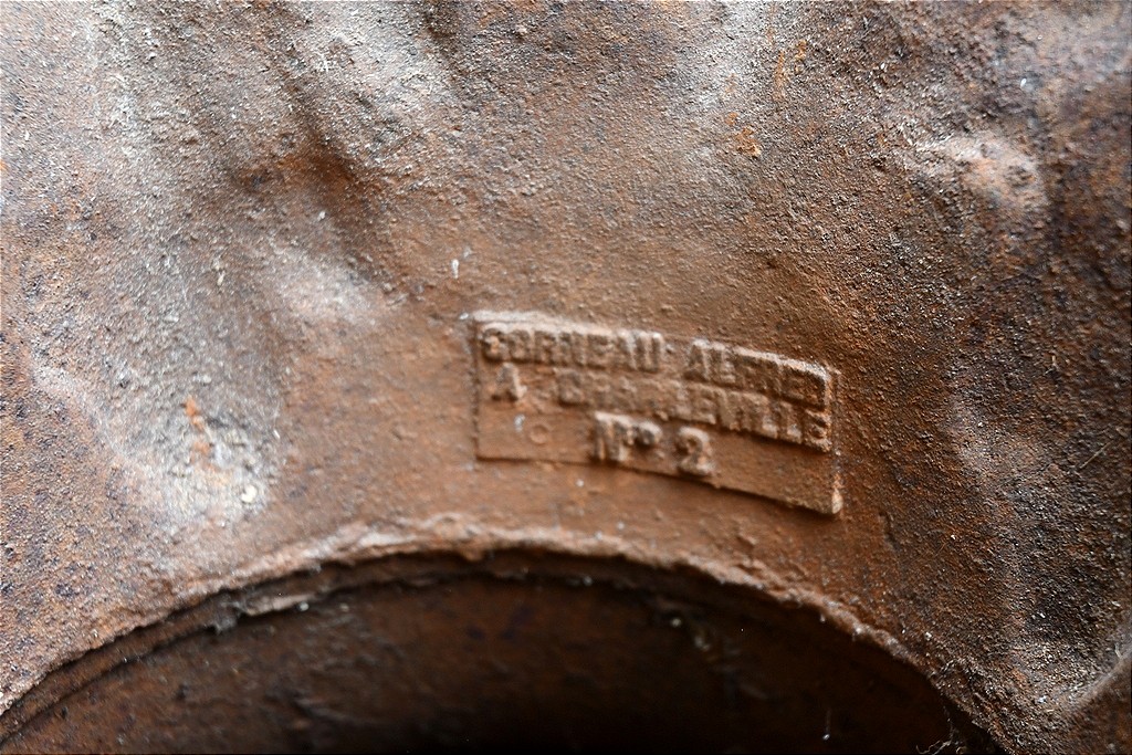 Large Cast-iron Vase-photo-3