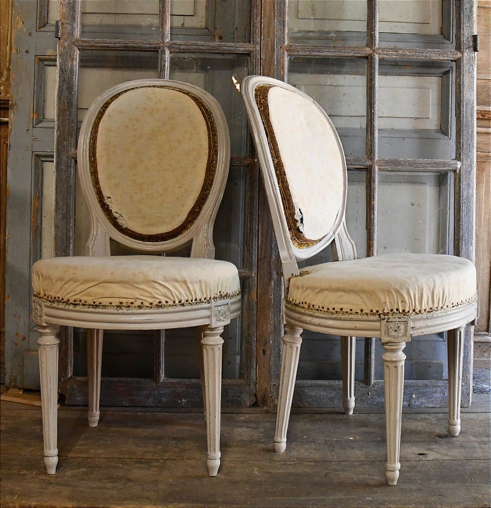 Paire de chaises Louis XVI