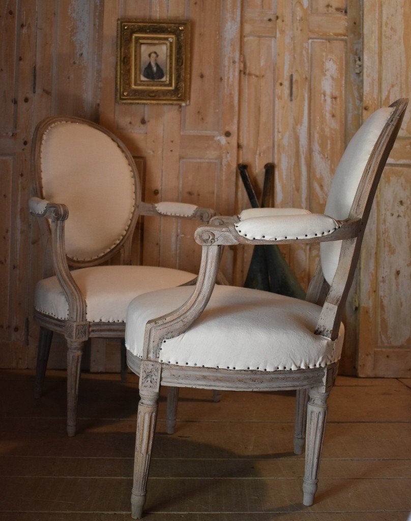 Paire De Fauteuils Louis XVI , 18eme
