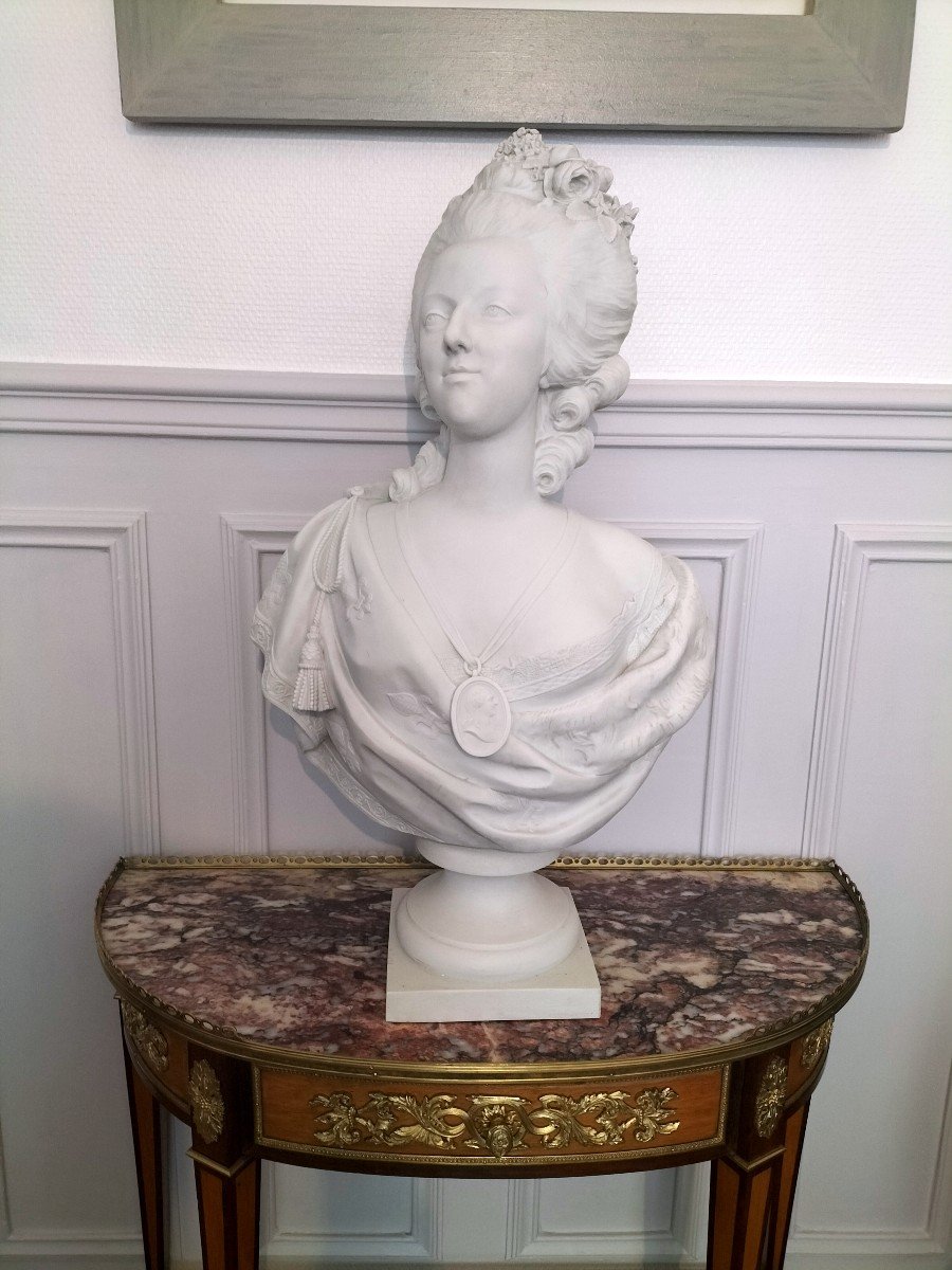Très Important Buste De Marie Antoinette En Biscuit 