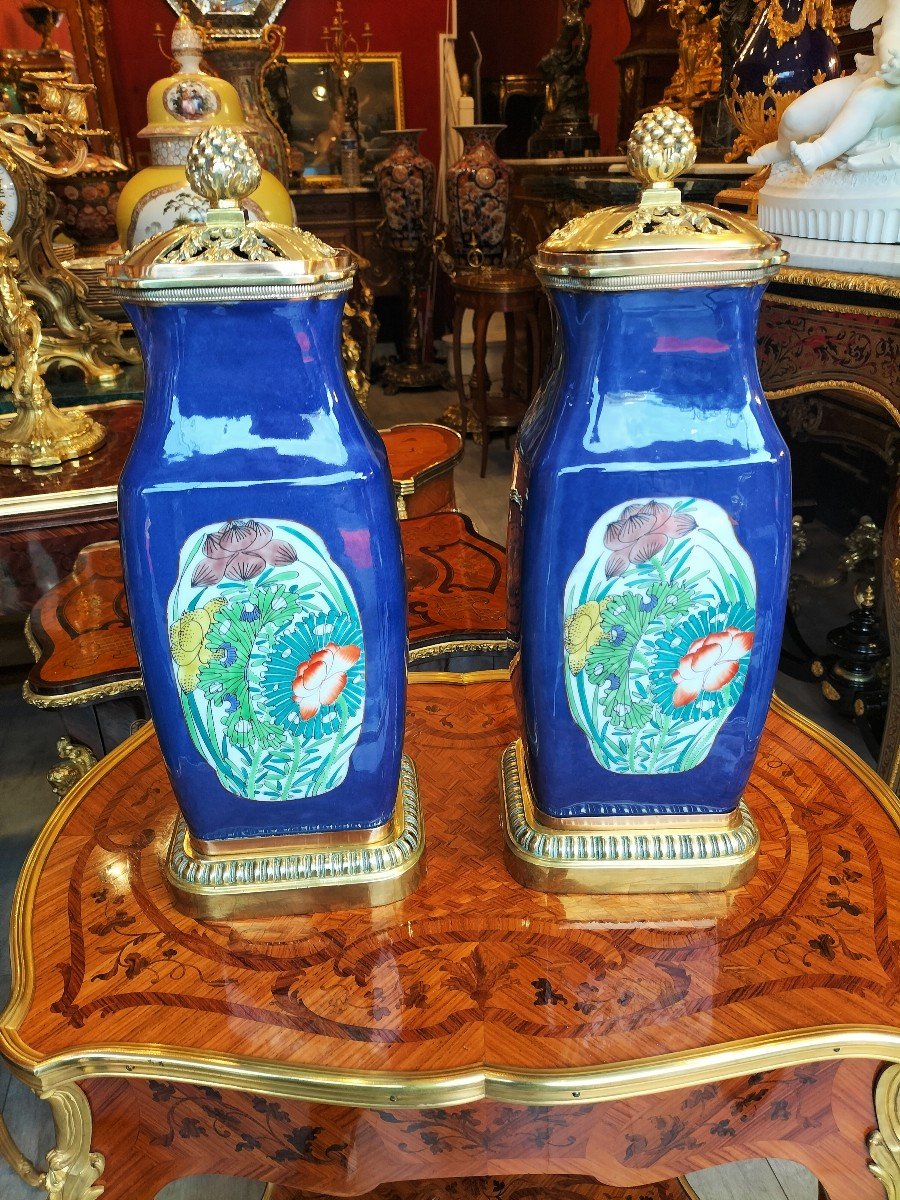 Paire De Vases Couverts Porcelaine De Samson -photo-2