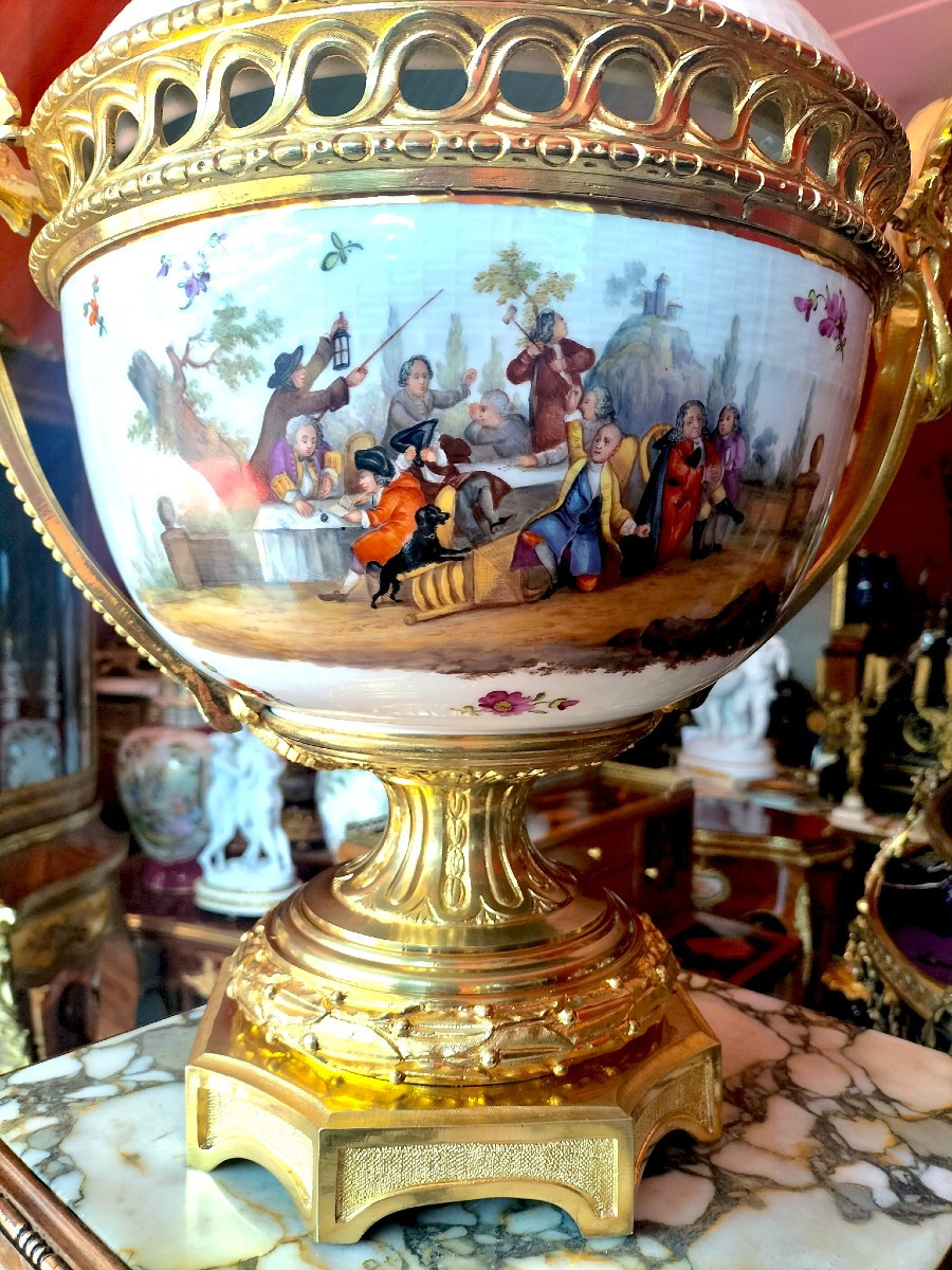 Important Berlin Porcelain And Gilt Bronze Incense Burner, 19th Century -photo-3