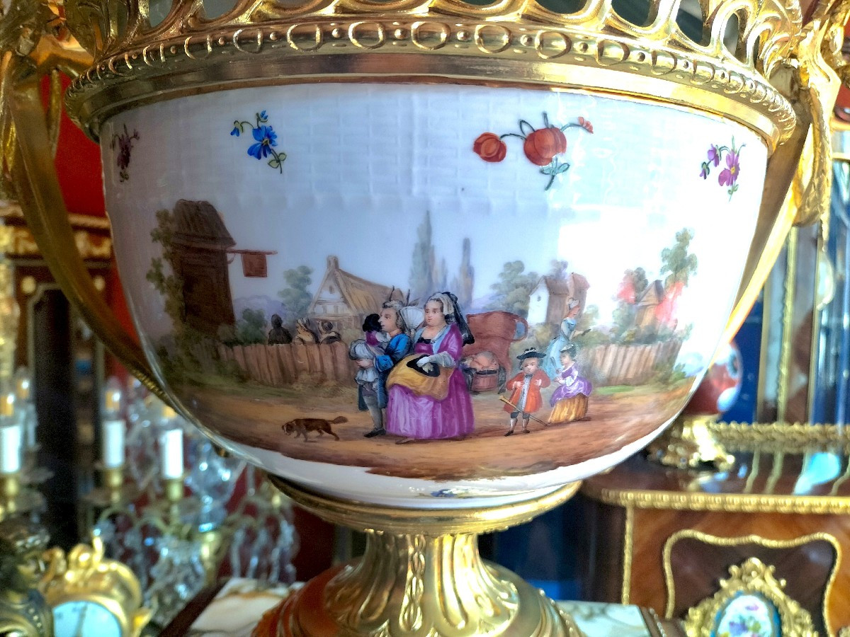 Important Berlin Porcelain And Gilt Bronze Incense Burner, 19th Century -photo-8