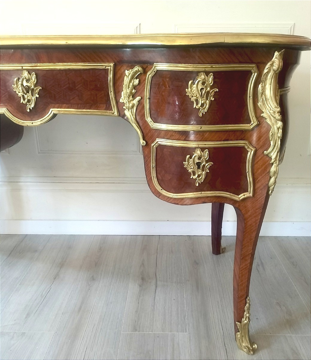 Bureau rognon marqueterie et bronze doré style Louis XV-photo-1