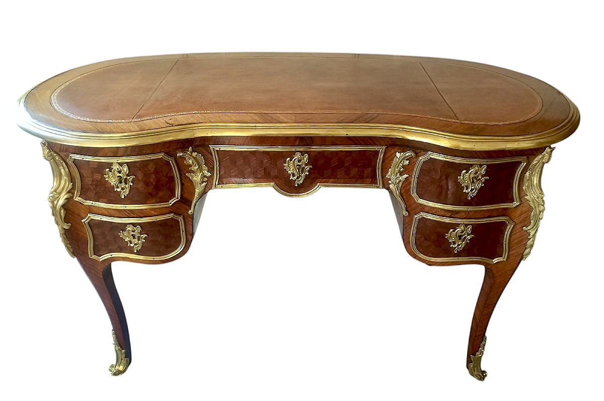 Bureau rognon marqueterie et bronze doré style Louis XV