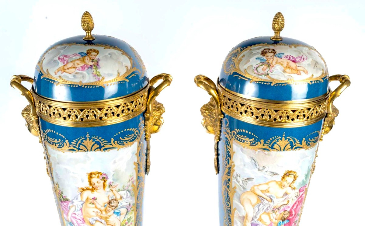 Paire de grands vases en porcelaine style Sèvres monture bronze doré -photo-3