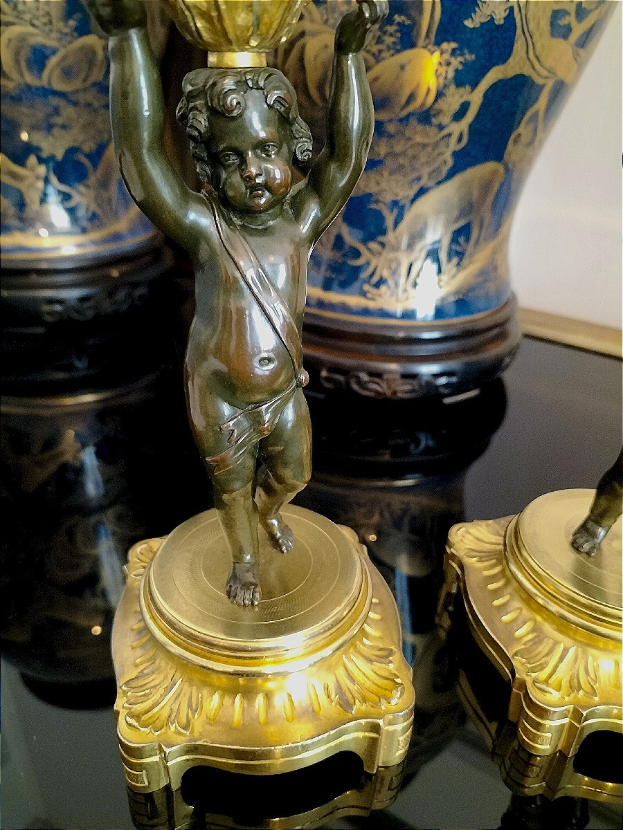 Paire de bougeoirs en bronze patiné et doré style Louis XVI 19ème siècle -photo-3