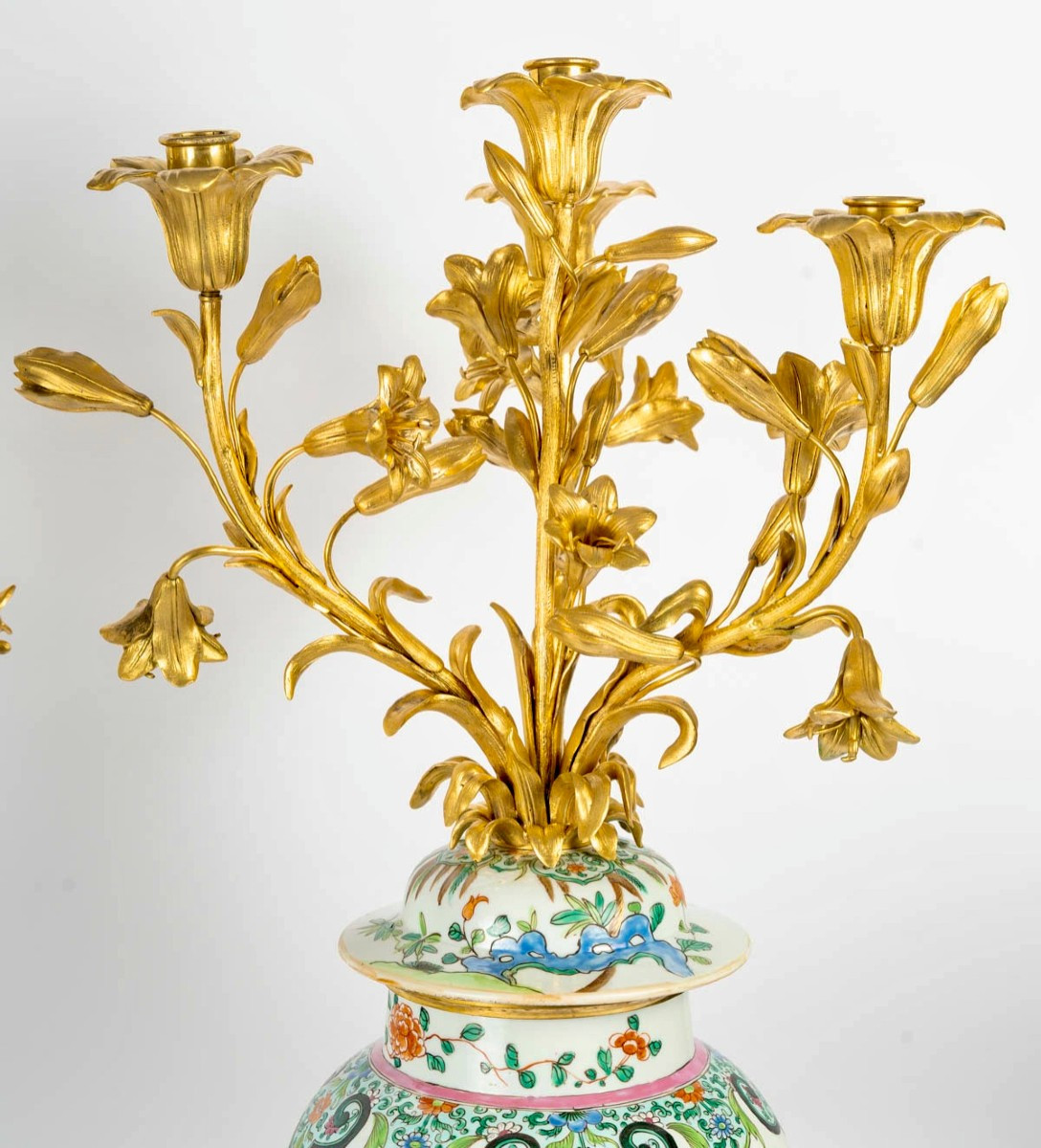 Pair Of Important Candelabra In Samson Porcelain And Gilt Bronze -photo-2