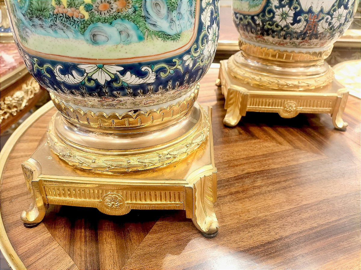 Paire de grands vases en porcelaine de Chine Canton monture bronze doré 19ème siècle -photo-4