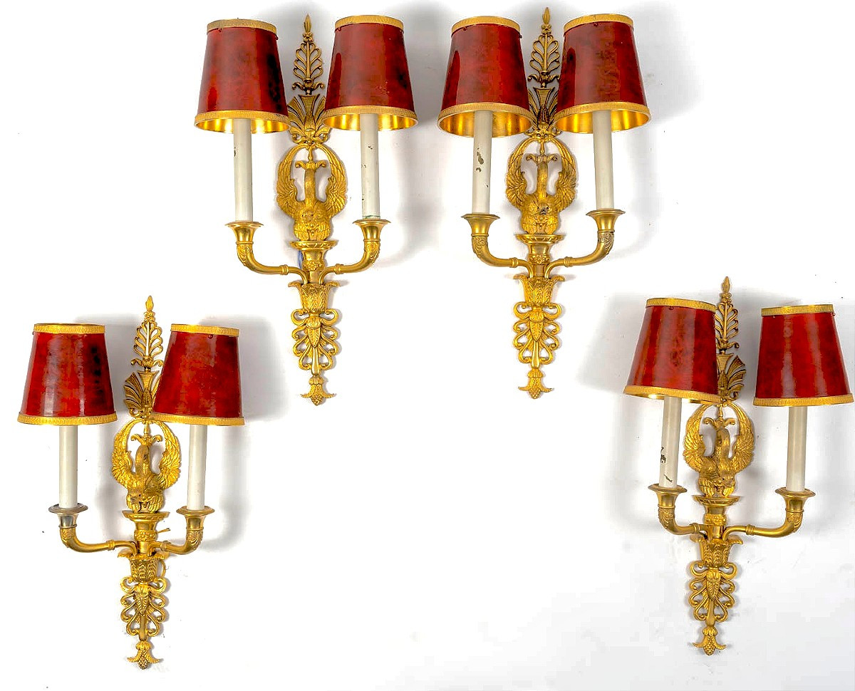 Rare suite de 4 appliques en bronze doré style Empire 