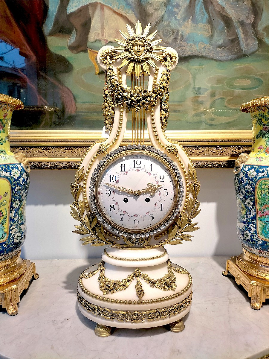 Importante pendule lyre en bronze doré et marbre blanc 19ème siècle -photo-4
