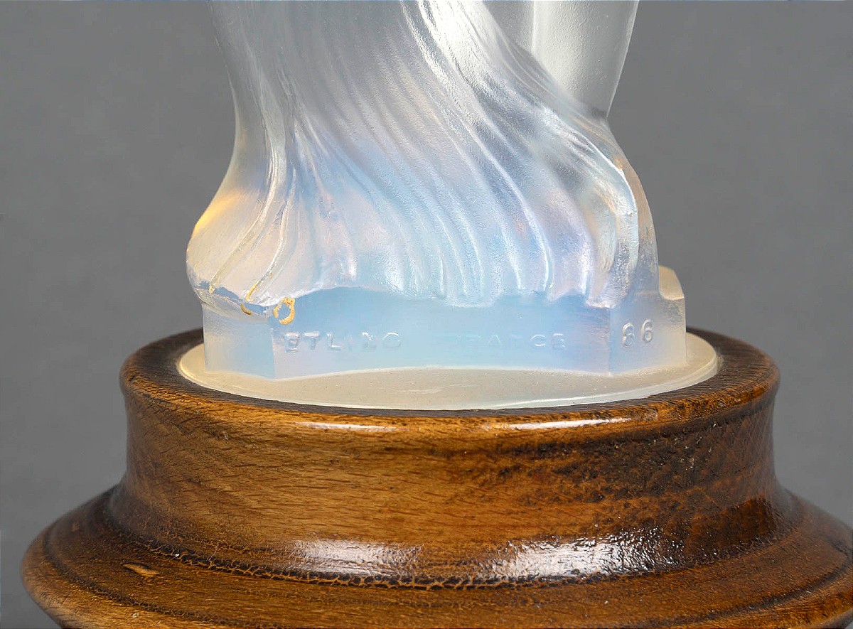 Etling " Nue aux cheveux longs " verre opalescent époque Art Déco -photo-2