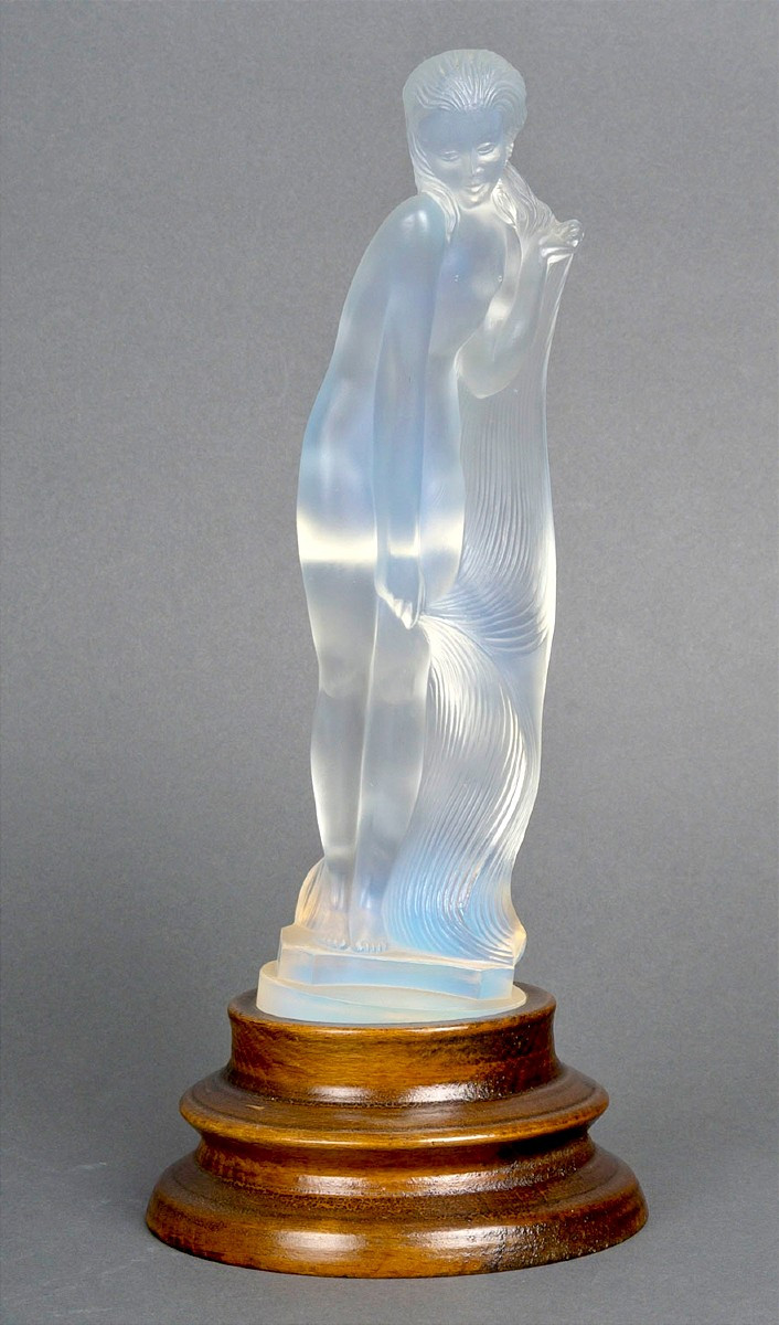 Etling " Nue aux cheveux longs " verre opalescent époque Art Déco 