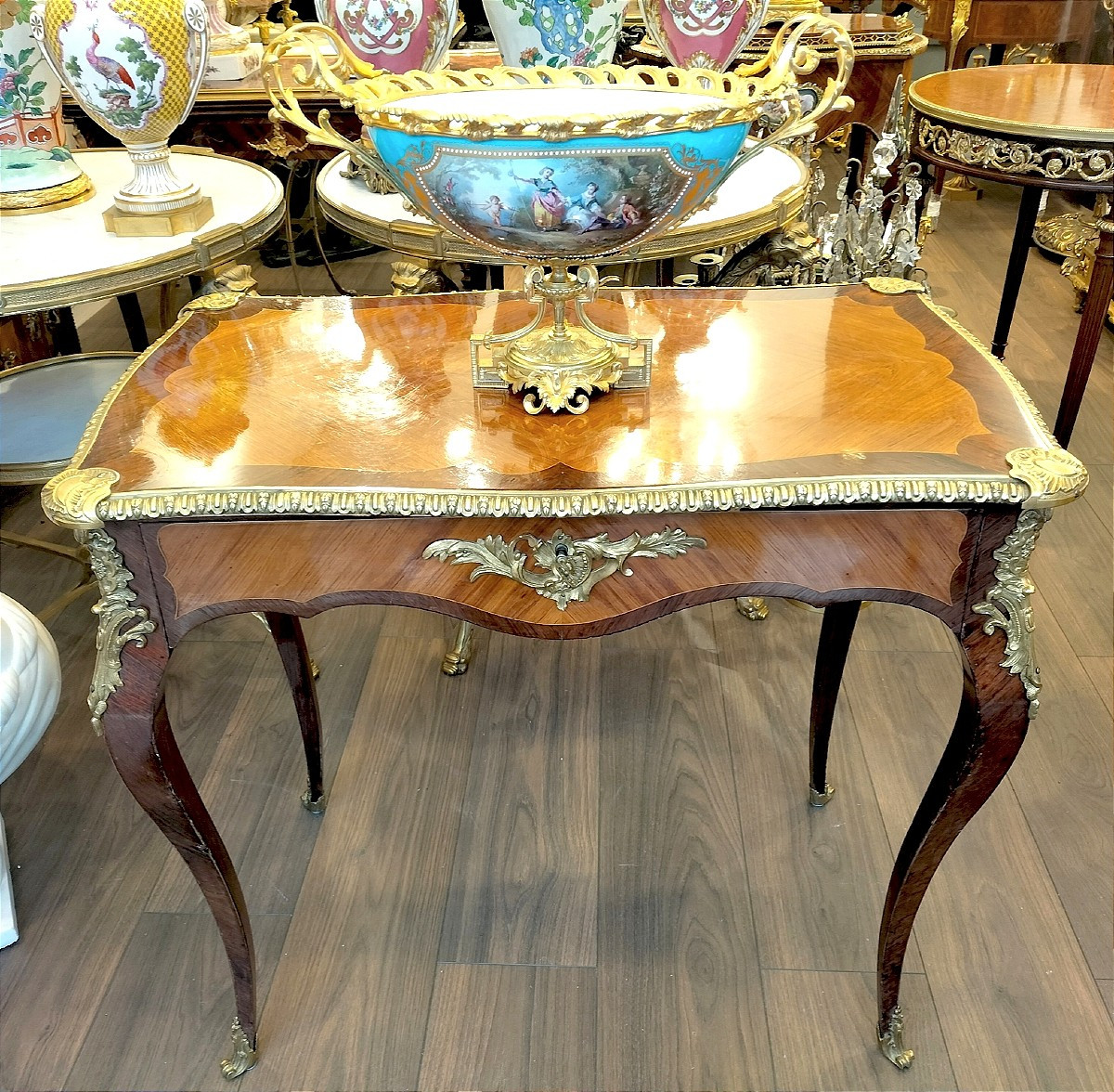 Table de salon pouvant former petit bureau Époque Napoléon III 