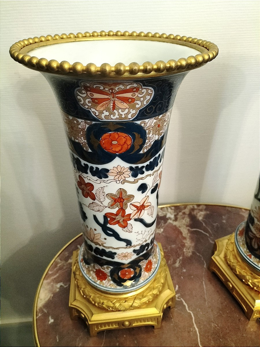Pair Of Japanese Imari Porcelain Vases With Gilt Bronze Mounts, 19th Century -photo-6