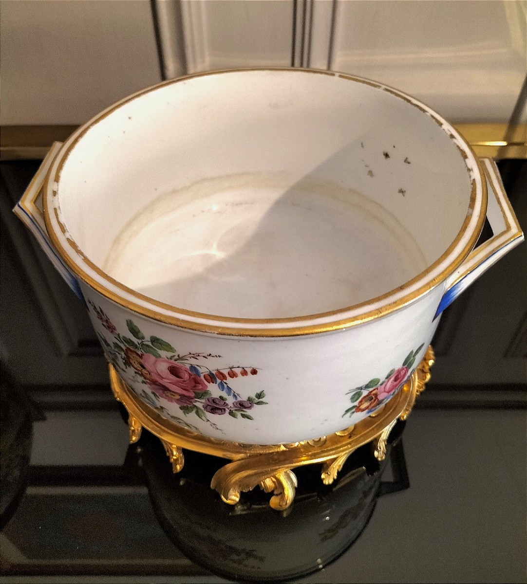 Sèvres 18th Century Porcelain Bowl With Handles And Gilt Bronze Mount -photo-4