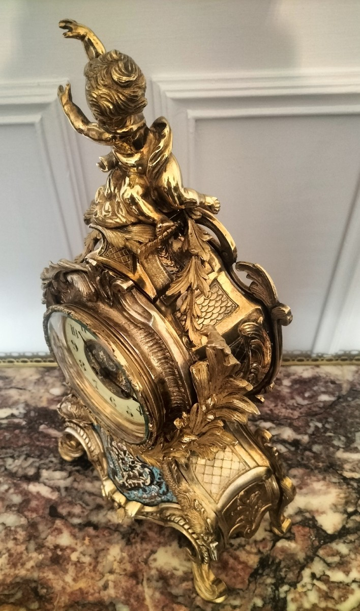 Rocaille Clock In Gilt Bronze And Cloisonné-photo-2