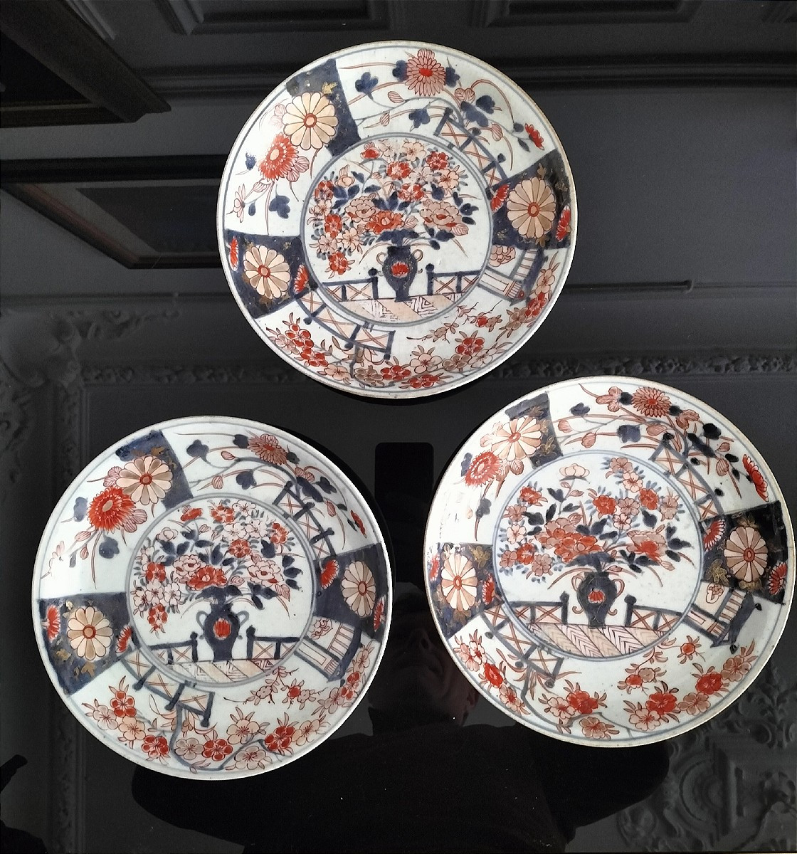 Suite de 3 assiettes en porcelaine Imari Japon Époque Edo  -photo-8