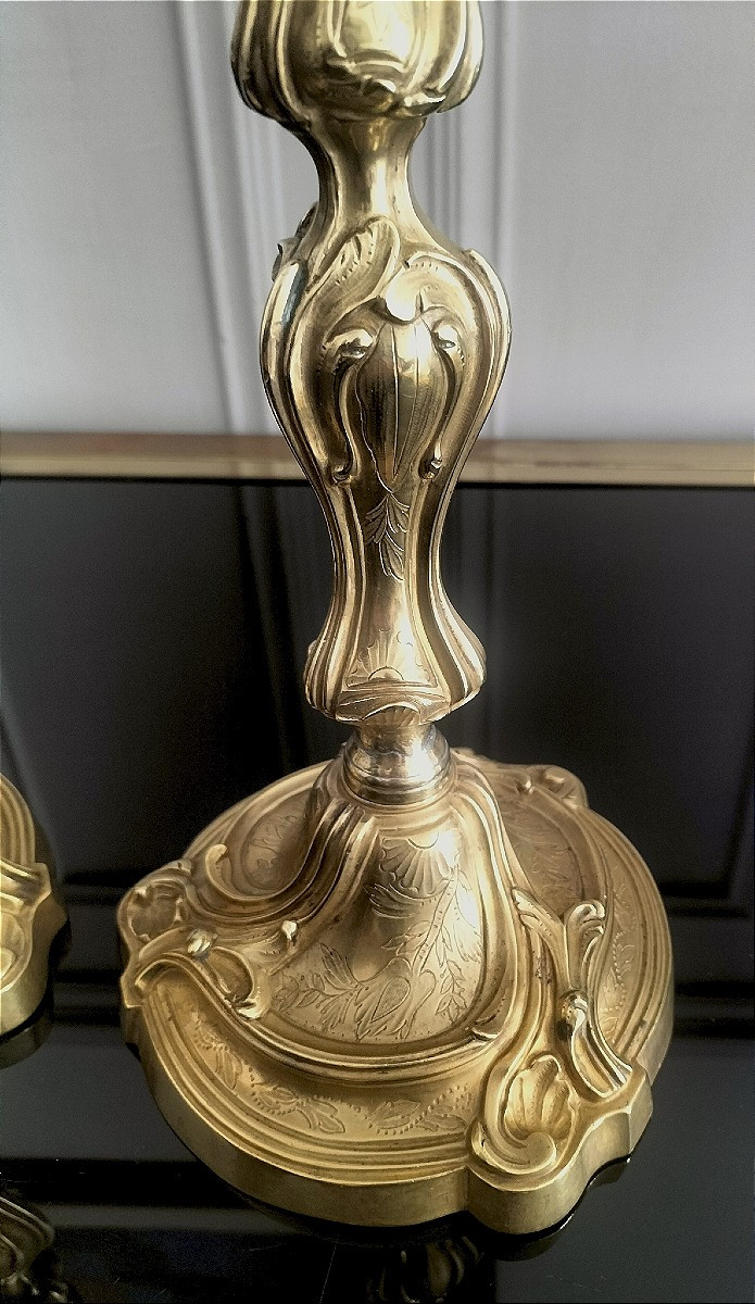 Paire bougeoirs en bronze doré Époque Louis XV -photo-2