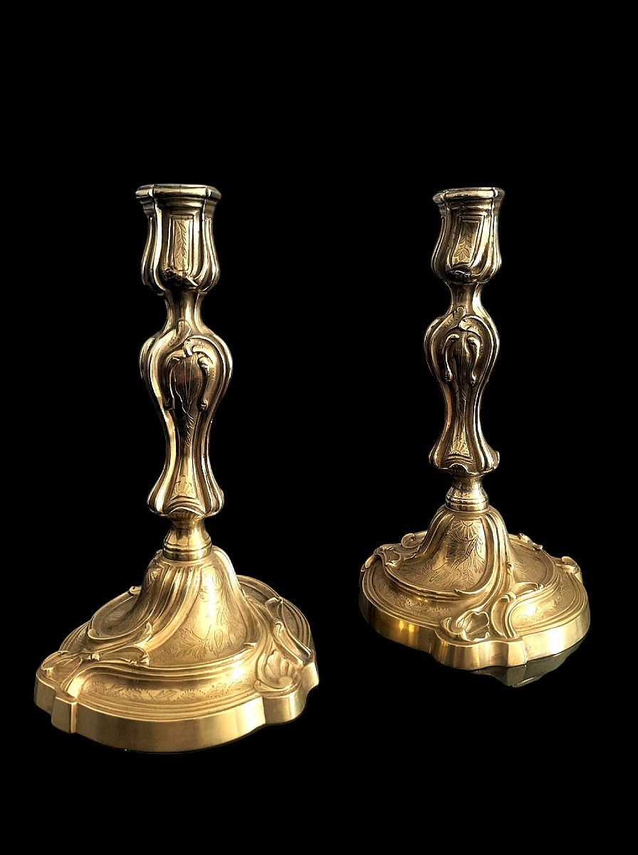 Paire bougeoirs en bronze doré Époque Louis XV 