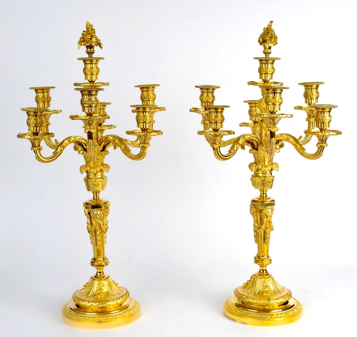 Paire de candélabres en bronze doré style Louis XVI 19ème siècle 