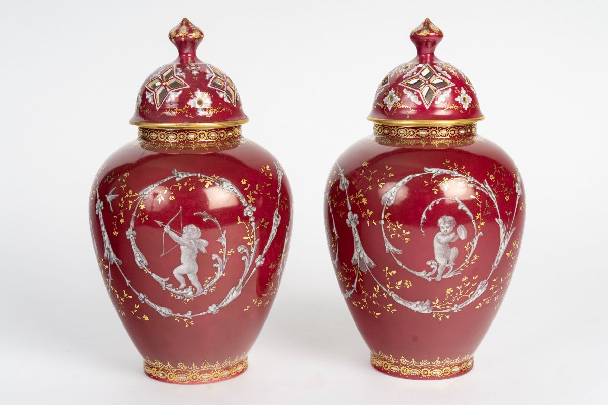 Paire de petits vases en porcelaine Époque Napoléon III 