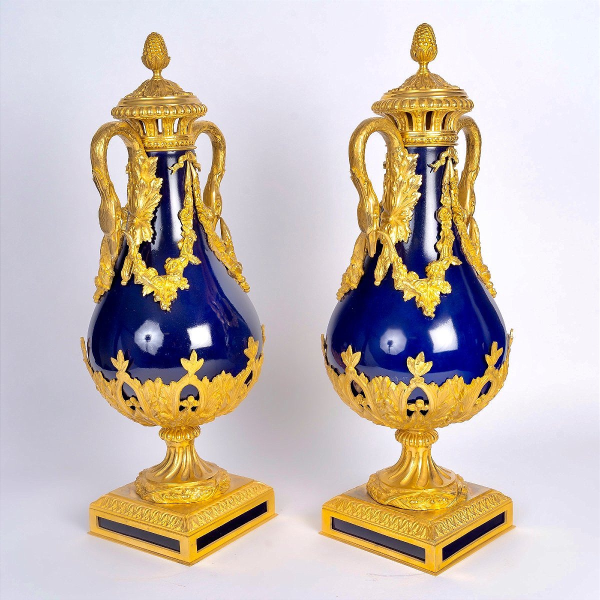 Pair Of Large Sèvres Blue Porcelain Vases With Gilded Bronze Mounts -photo-4