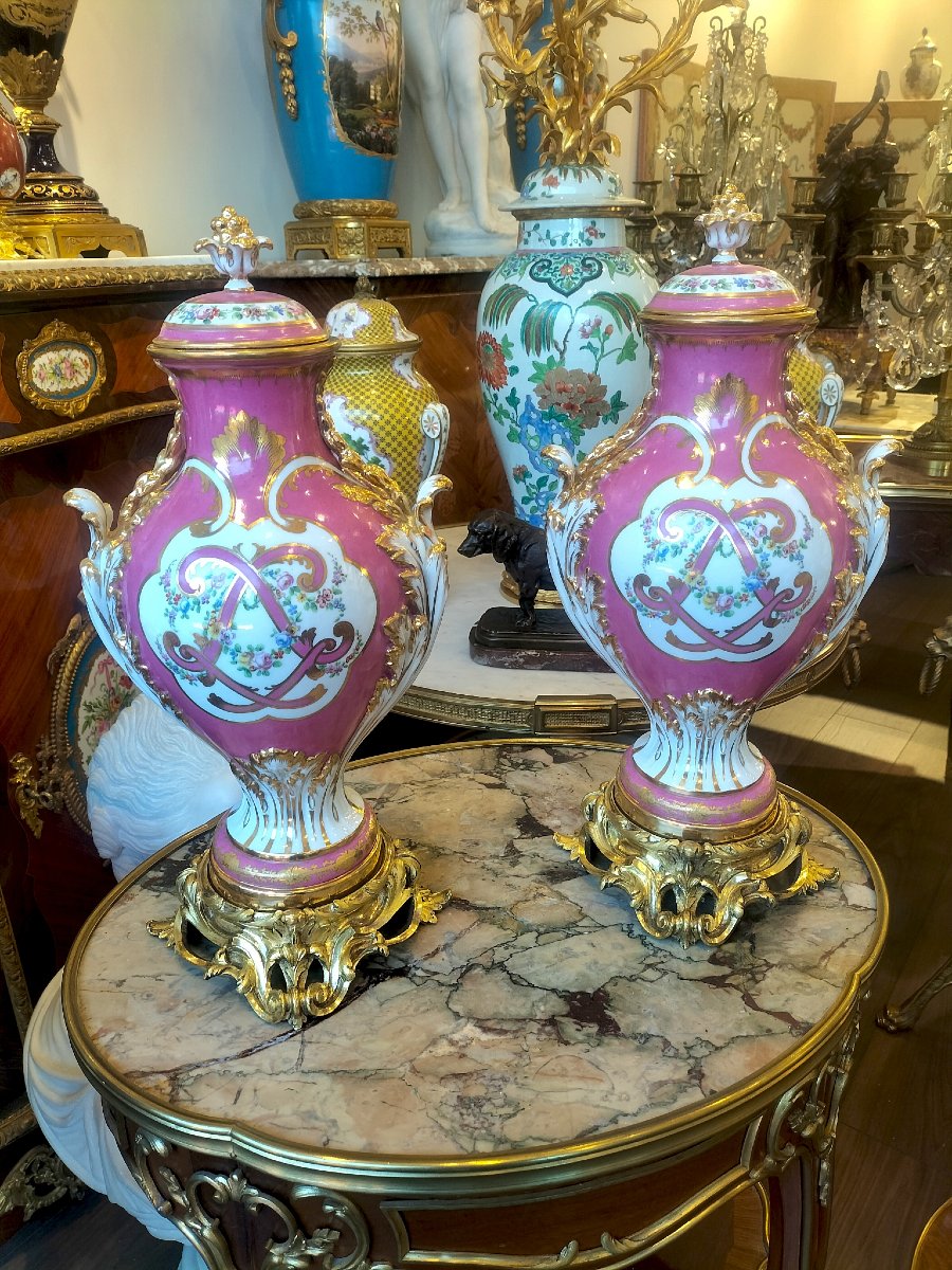 Paire de vases en porcelaine de Samson monture bronze doré 19ème siècle -photo-2