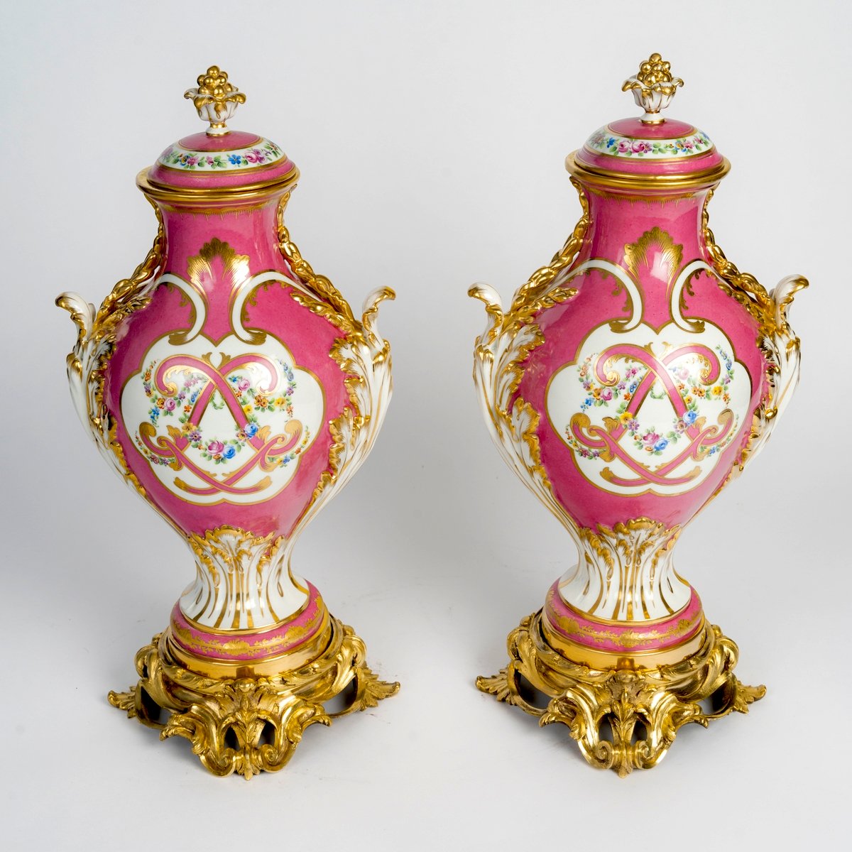 Paire de vases en porcelaine de Samson monture bronze doré 19ème siècle -photo-3