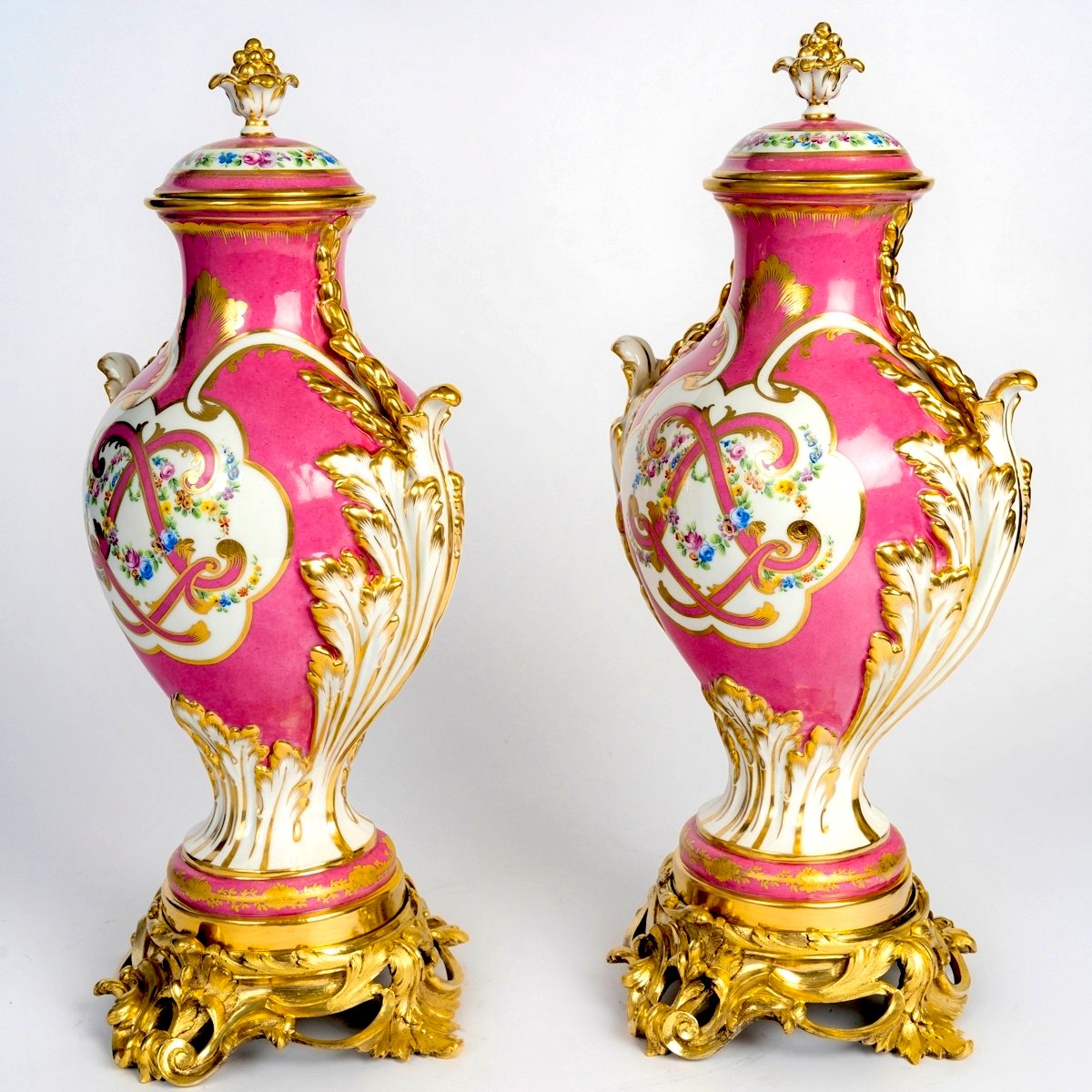 Paire de vases en porcelaine de Samson monture bronze doré 19ème siècle -photo-4