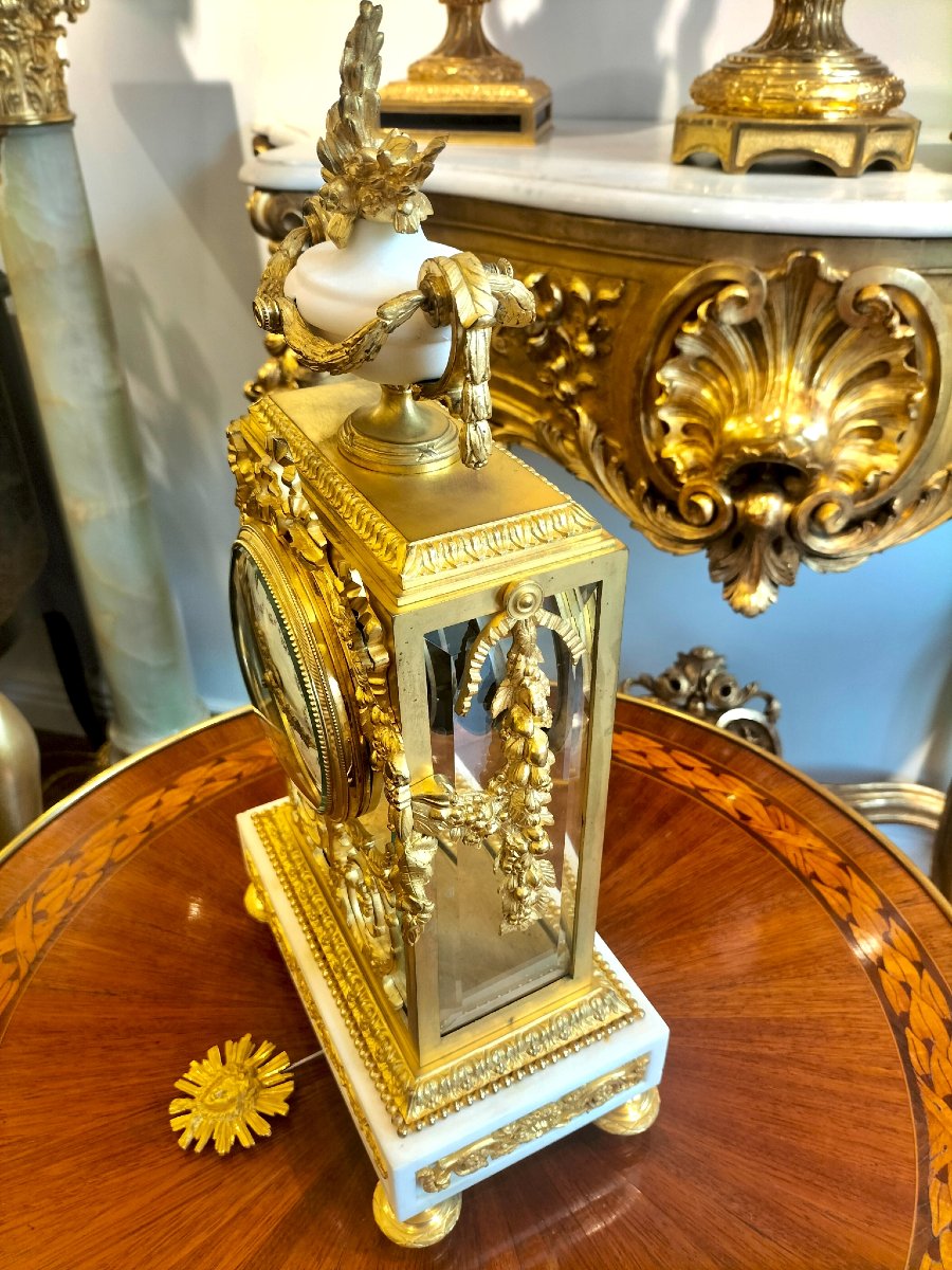 Pendule en marbre blanc et bronze doré 19ème siècle -photo-2