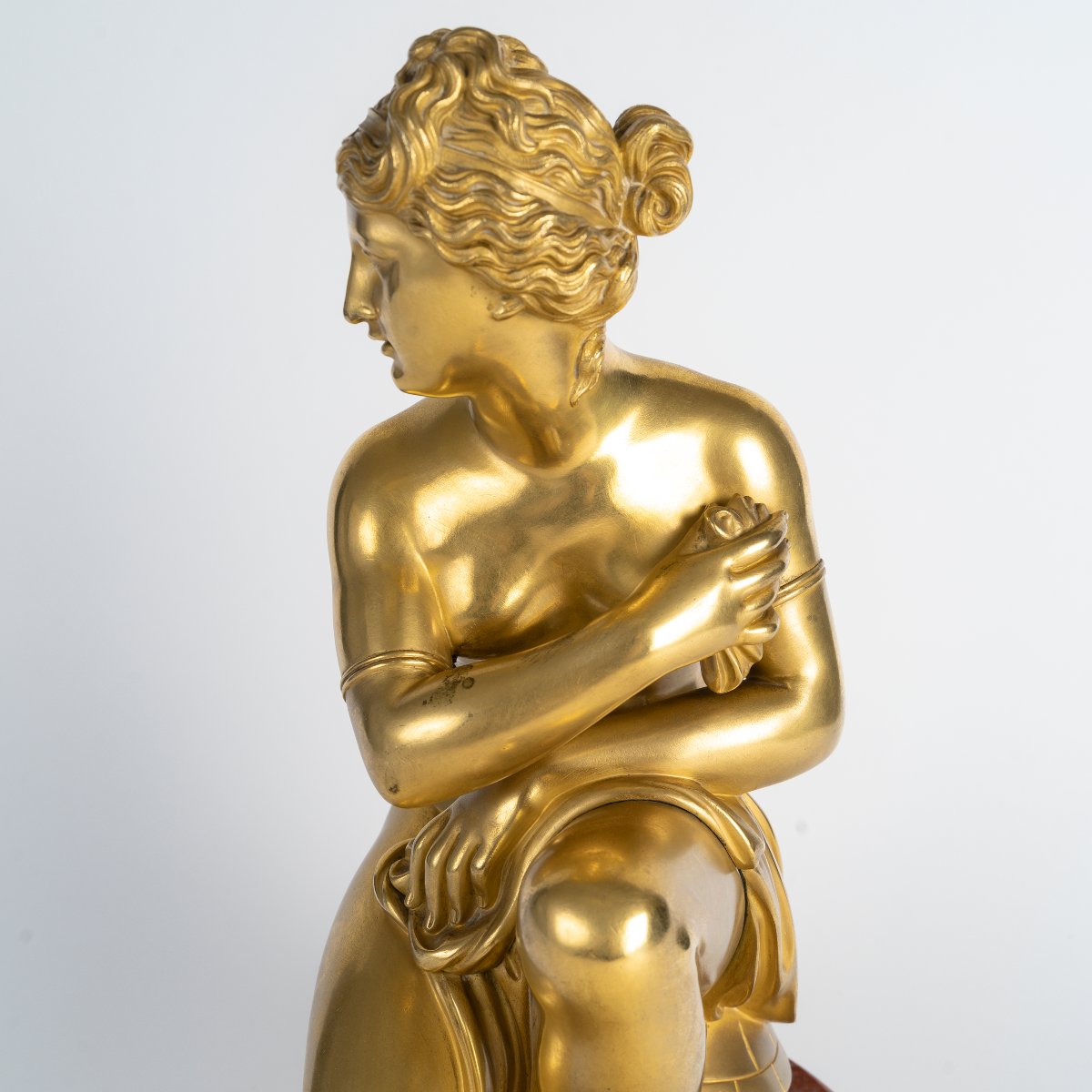 Gilded Bronze Sculpture Based On The Ancient Aphrodite Seated On A Turtle-photo-2