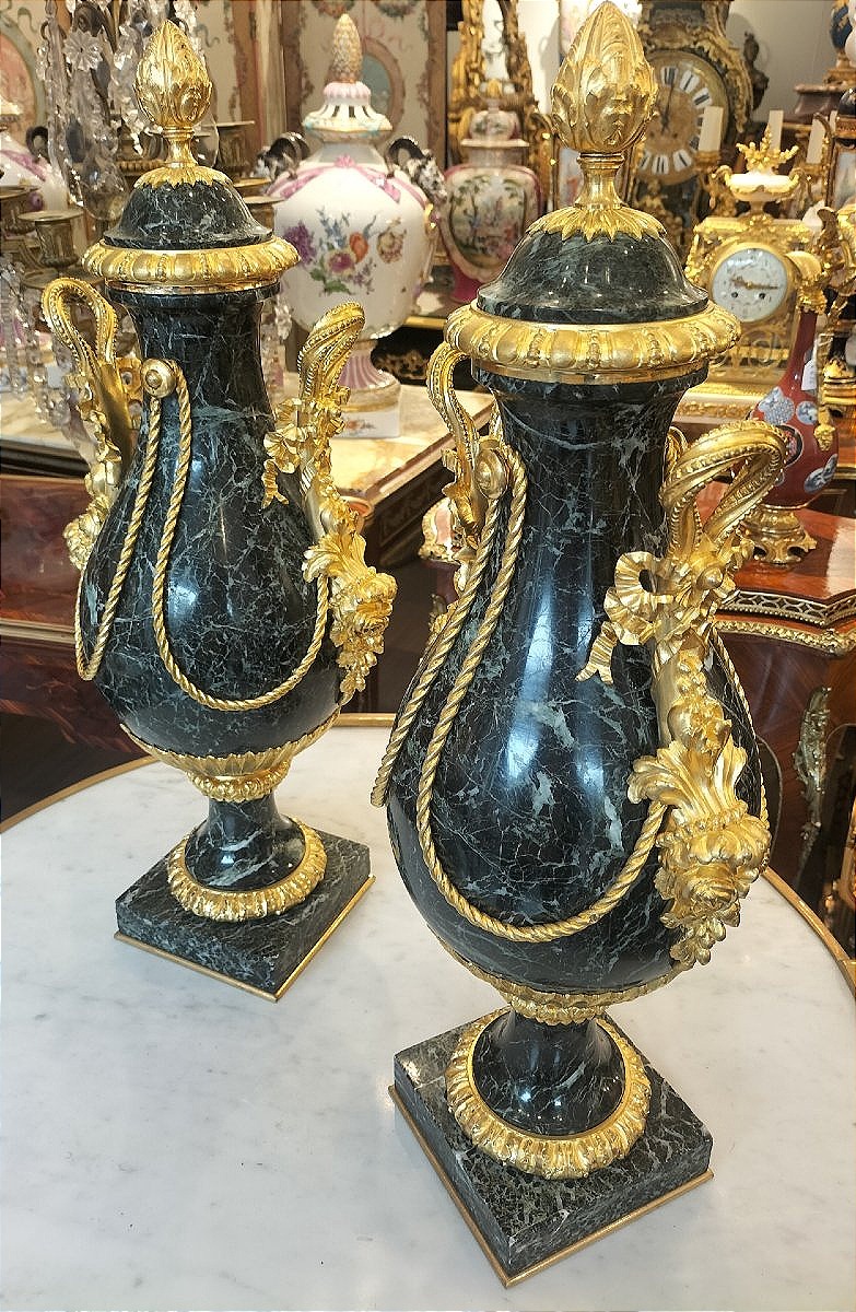 Important Pair Of Marble And Gilded Bronze Cassolettes, Late 19th Century -photo-3