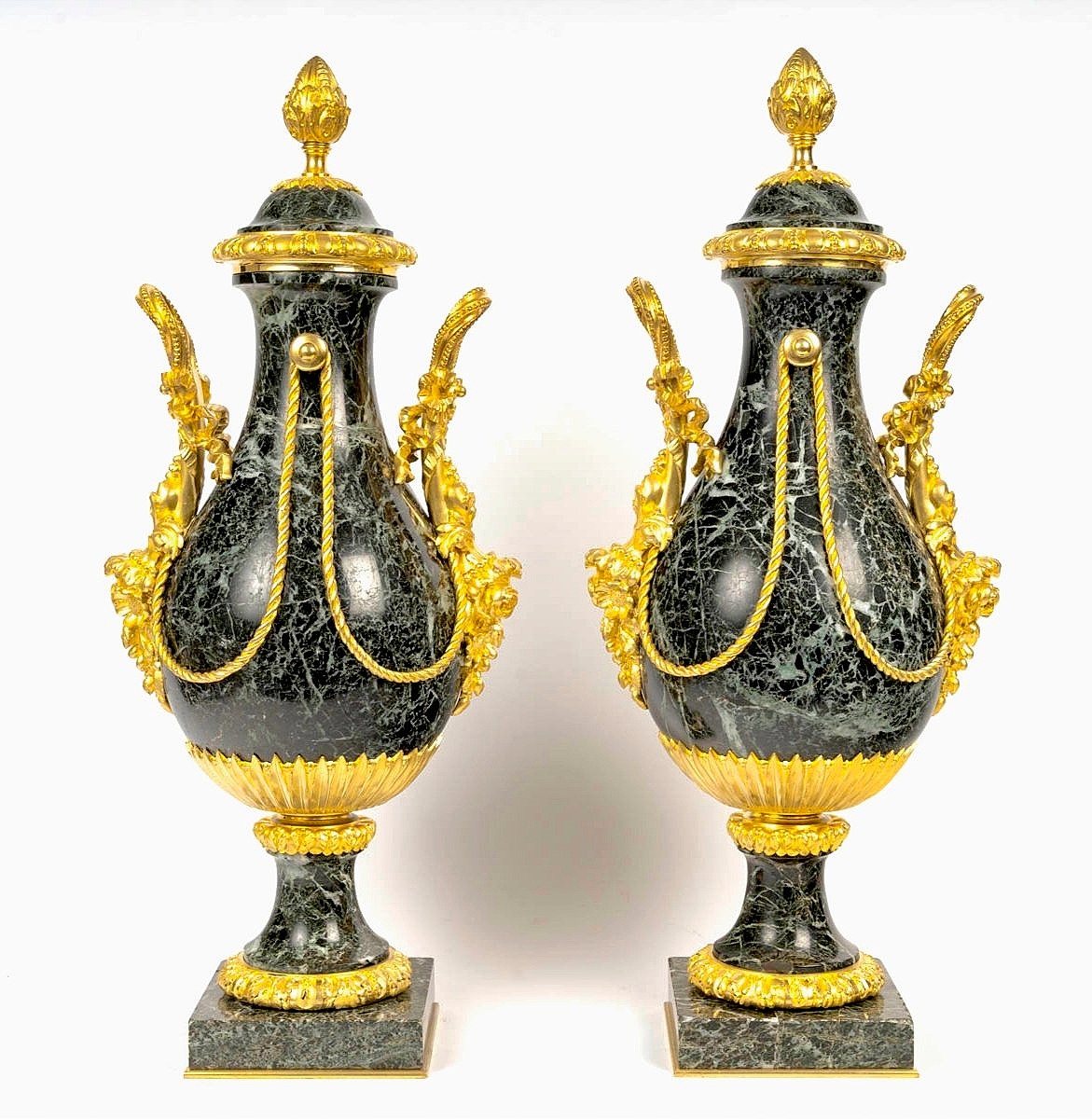 Important Pair Of Marble And Gilded Bronze Cassolettes, Late 19th Century -photo-4