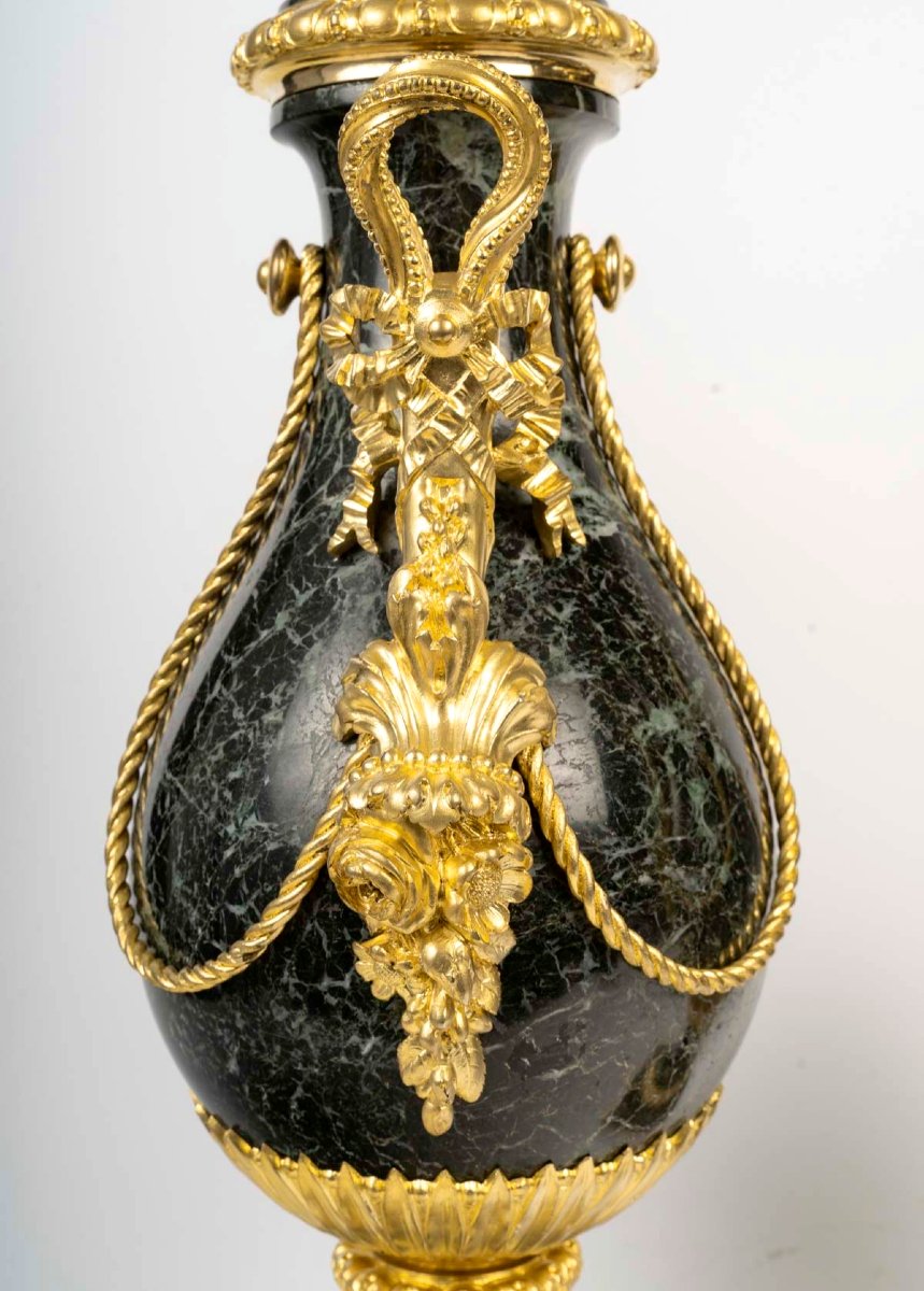Important Pair Of Marble And Gilded Bronze Cassolettes, Late 19th Century -photo-4