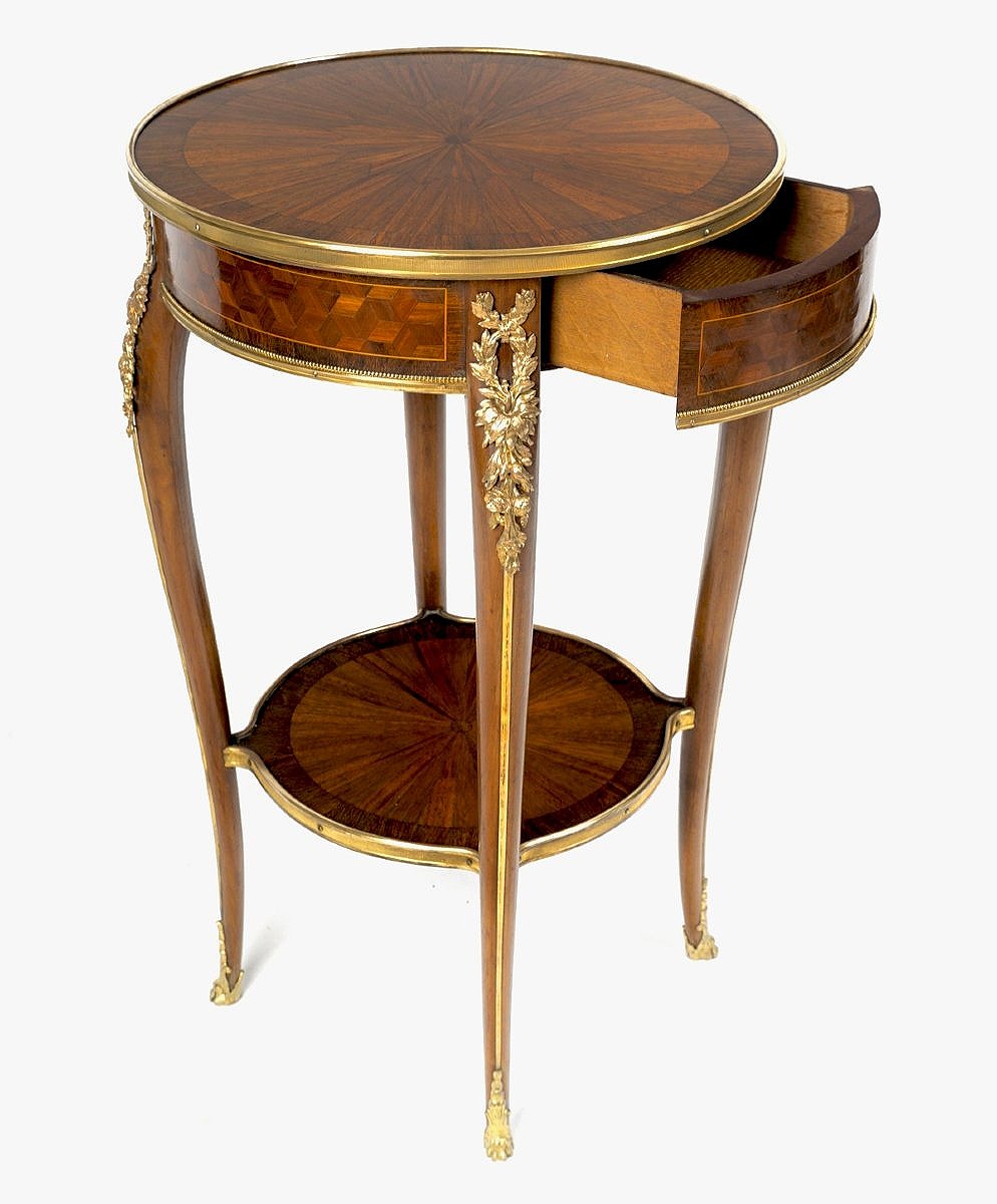 Transition Louis XV–louis XVI-style Side Table In Marquetry And Gilded Bronze -photo-2