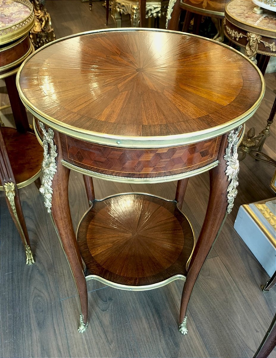 Transition Louis XV–louis XVI-style Side Table In Marquetry And Gilded Bronze -photo-4