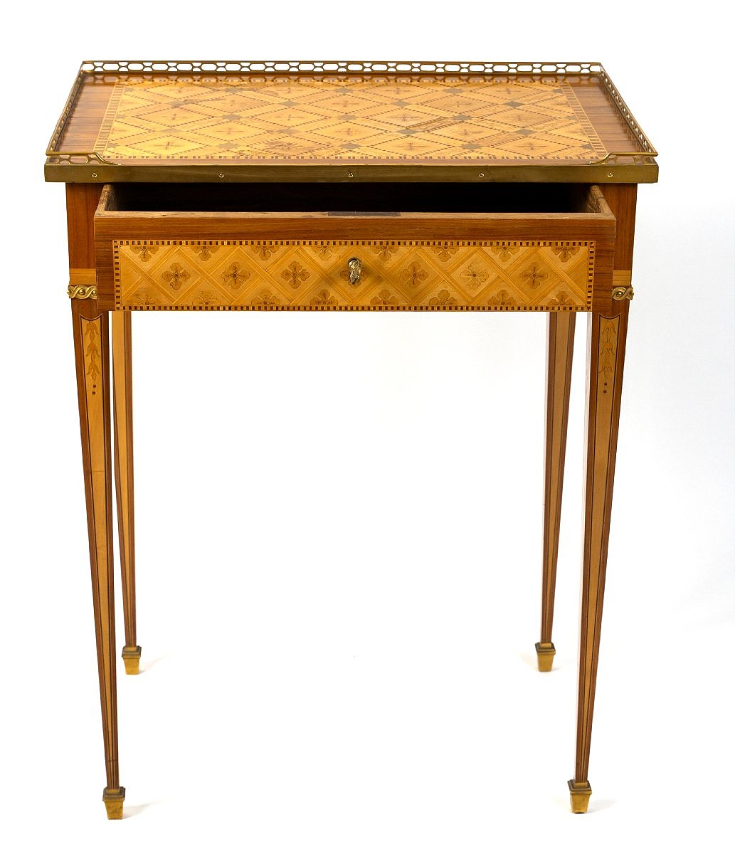 Late 19th-century Writing Desk In Marquetry And Gilded Bronze -photo-4