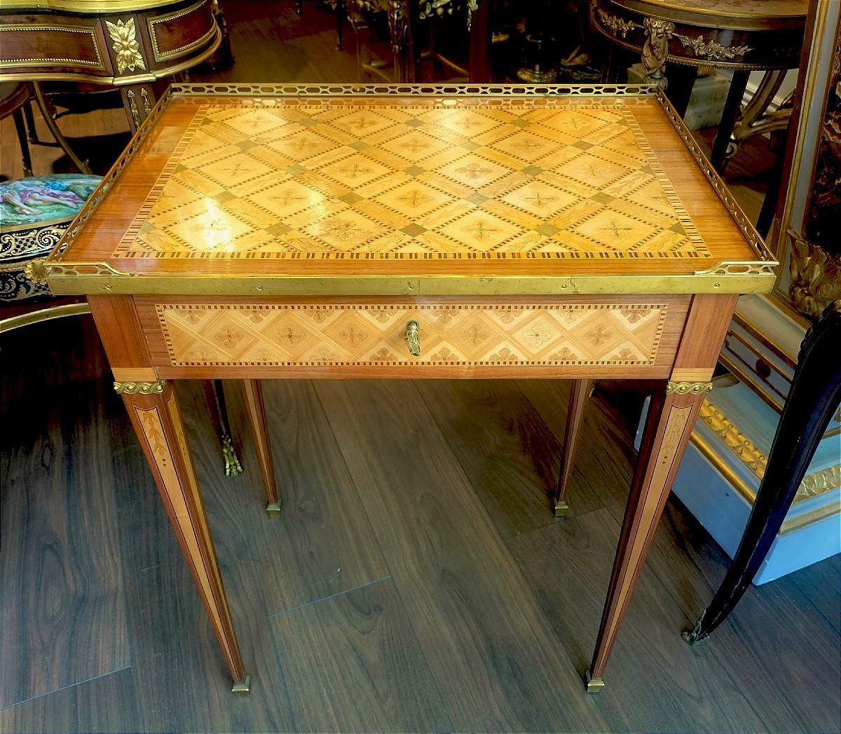 Late 19th-century Writing Desk In Marquetry And Gilded Bronze 