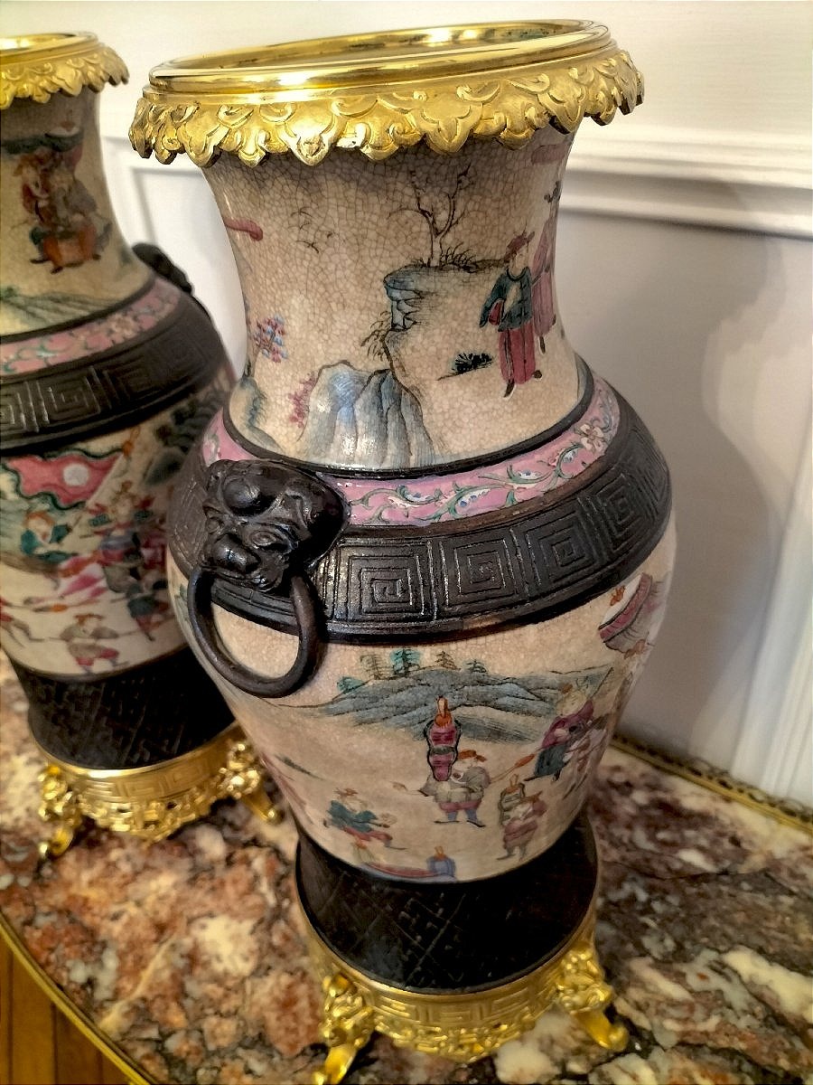 Pair Of 19th-century Chinese Porcelain Vases From Nanjing -photo-2