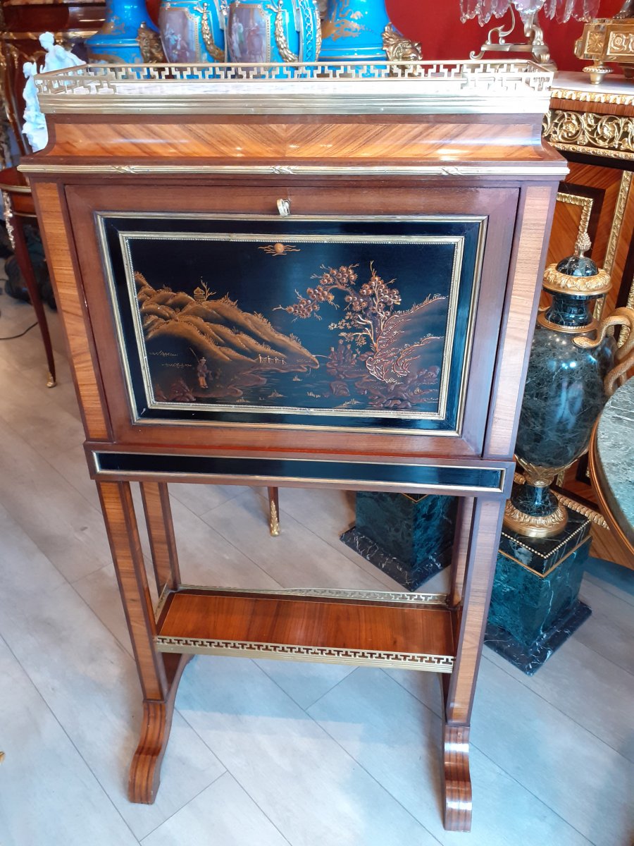 Sweet Ticket Or Lady's Secretary In Marquetry And Gilt Bronze