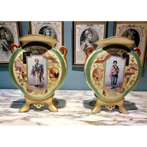 Rare paire de vase en porcelaine décor japonisant 19ème siècle 