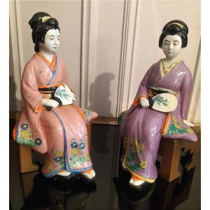 Paire de geisha en porcelaine Japon Époque Taishō  1912 - 1926 